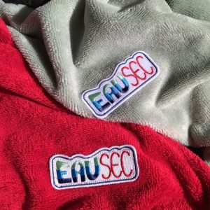 Ponchos éponge personnalisés, customisez les couleurs de votre poncho | EAUSEC